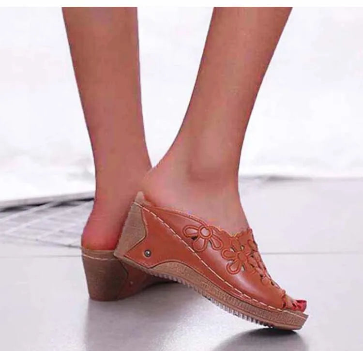 Chaussons Femme Élégance | Compensés