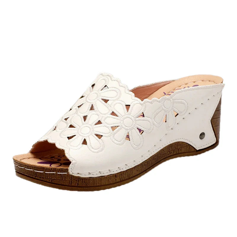 Chaussons Femme Élégance | Compensés
