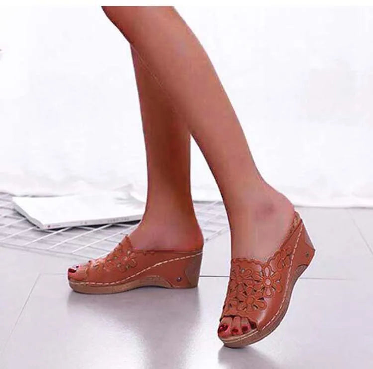Chaussons Femme Élégance | Compensés