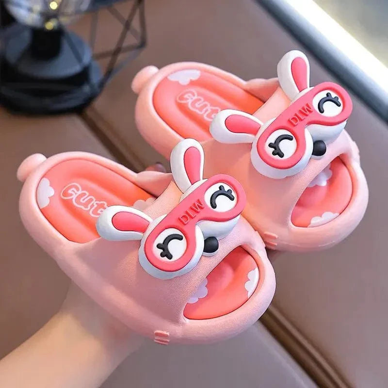 Chaussons Enfants Rigolo – Le Fun à Chaque Pas !