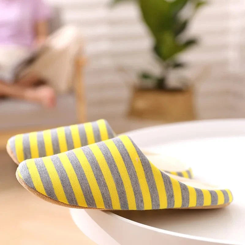 Chaussons Unisexes : Style et Confort pour Tous