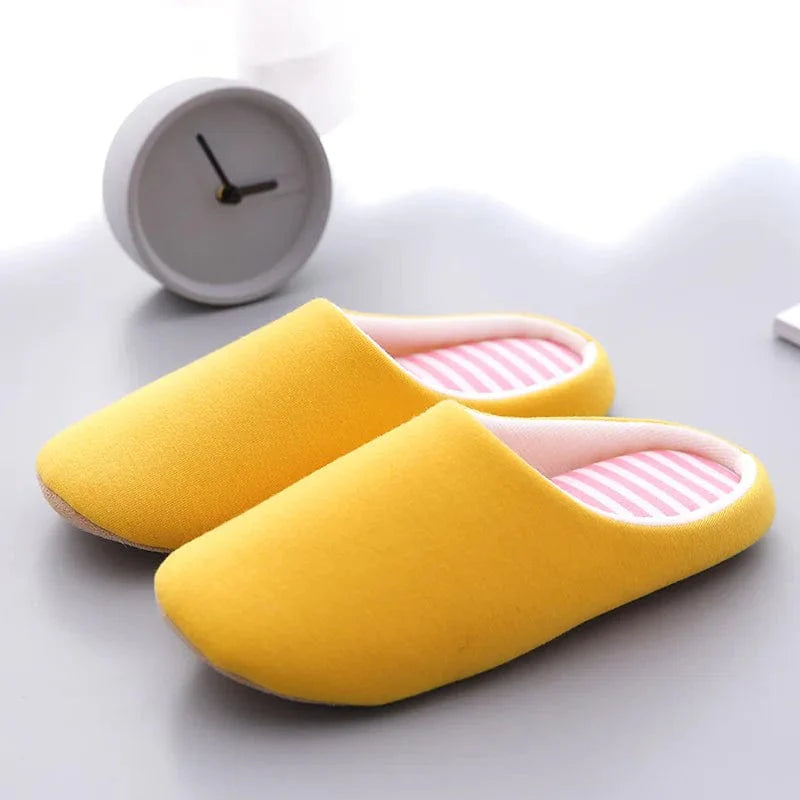 Chaussons Unisexes : Style et Confort pour Tous