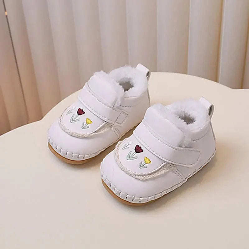 Chaussons Bébé en Cuir Doux & Élégants