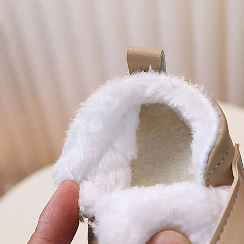 Chaussons Bébé en Cuir Doux & Élégants