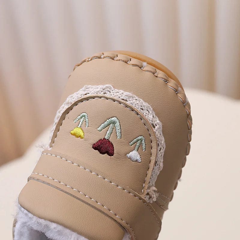 Chaussons Bébé en Cuir Doux & Élégants