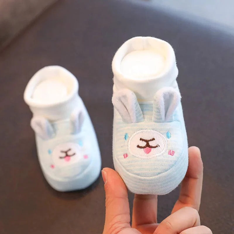Chaussons Bébé: Premiers Pas avec Style