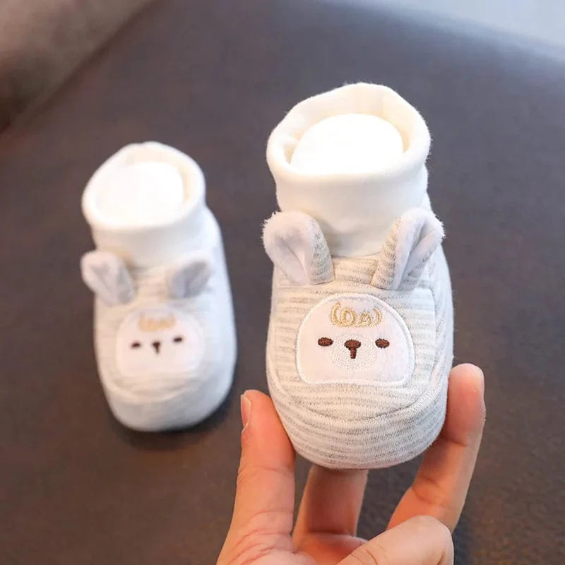 Chaussons Bébé: Premiers Pas avec Style