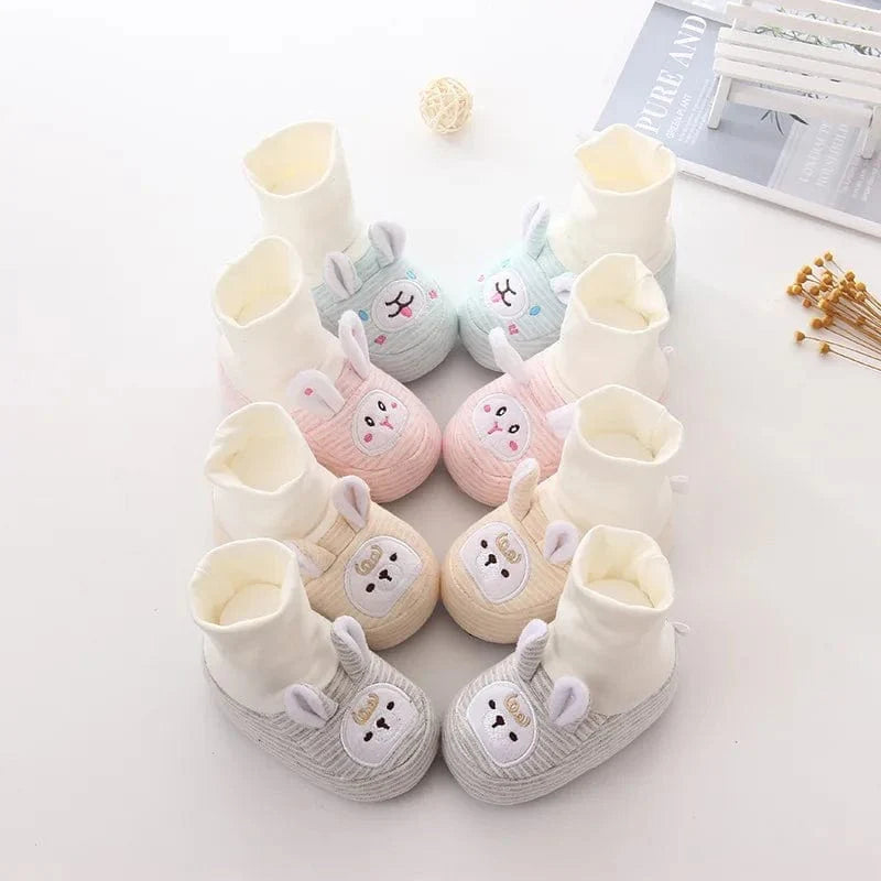 Chaussons Bébé: Premiers Pas avec Style