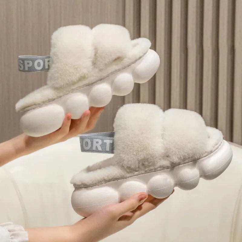 Chaussons en Fourrure Élégance