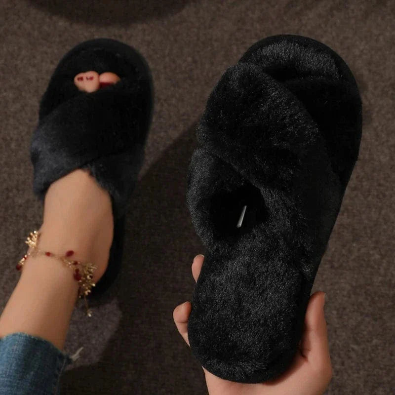 Chaussons d'hiver femme | Douceur croisée en peluche