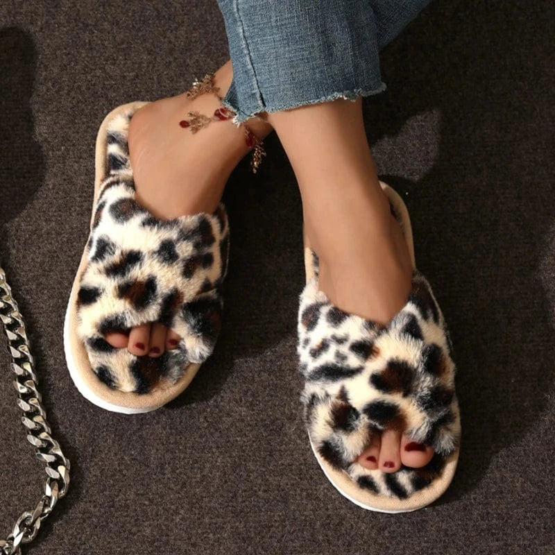 Chaussons d'hiver femme | Douceur croisée en peluche