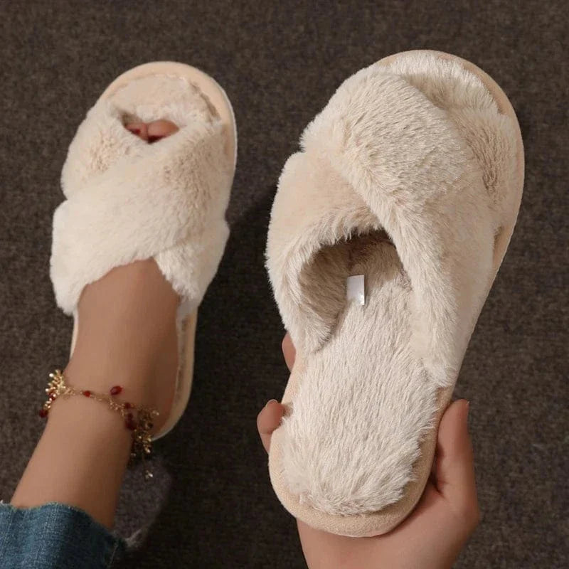 Chaussons d'hiver femme | Douceur croisée en peluche