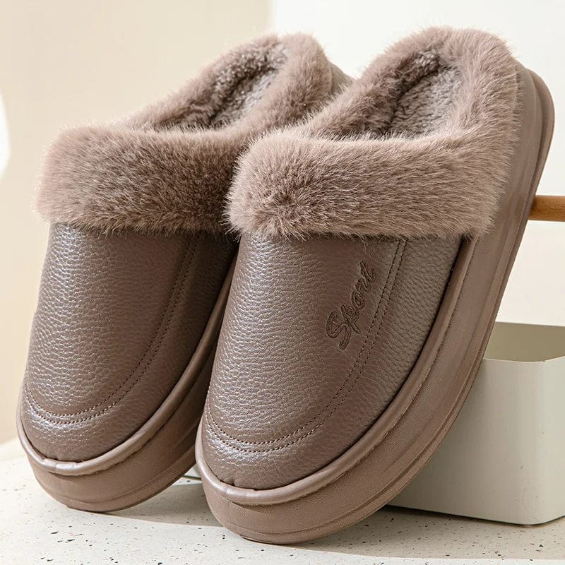 Pantoufle en Cuir PU Luxe