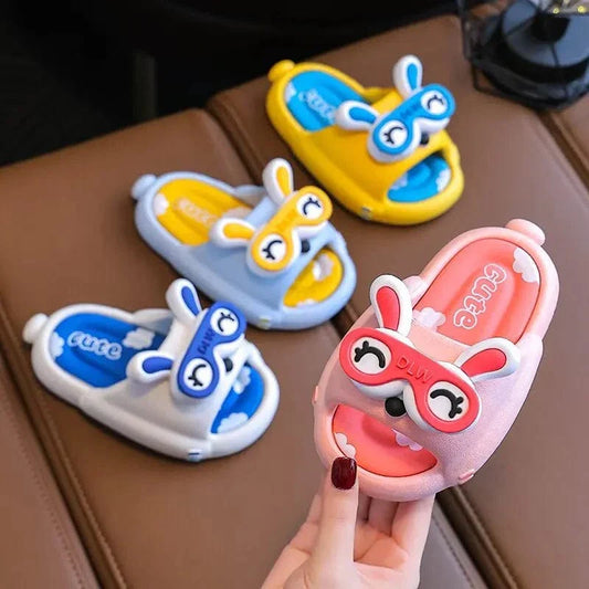Chaussons Enfants Rigolo – Le Fun à Chaque Pas !