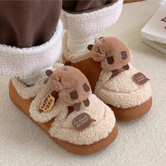 Chaussons Capybara : Élégance Animale pour vos Pieds