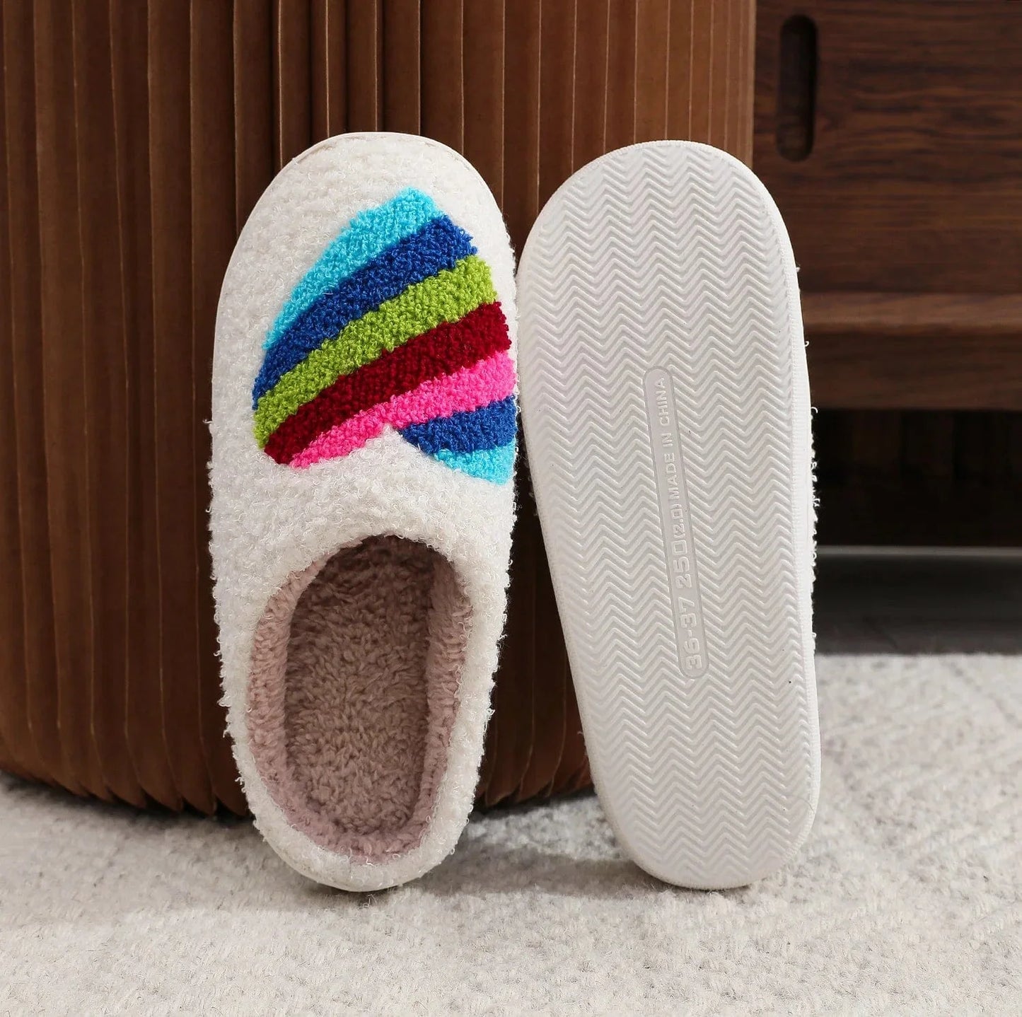 Chaussons Cœur Arc-en-Ciel Éclatant