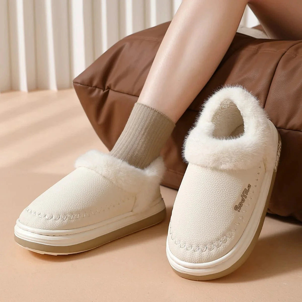 Pantoufles en Cuir Élégantes pour l'Hiver